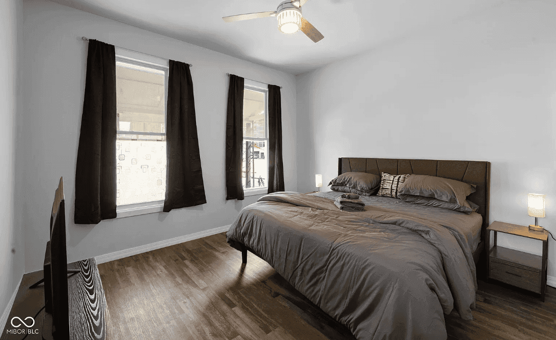 1134 S Illinois St property photo 4
