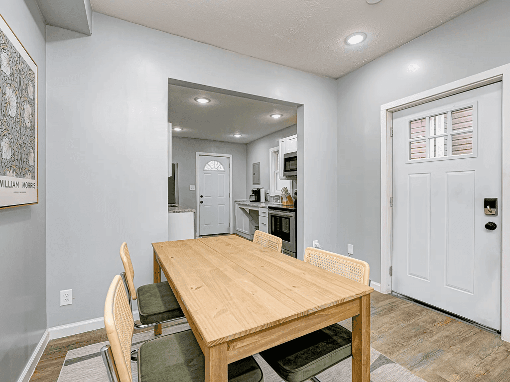 1119 S Randolph St property photo 3
