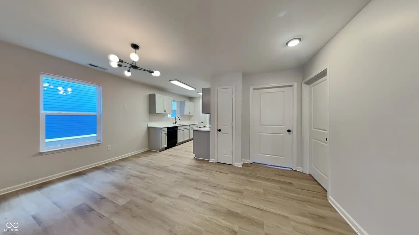 1918 Cornell Ave property photo 2
