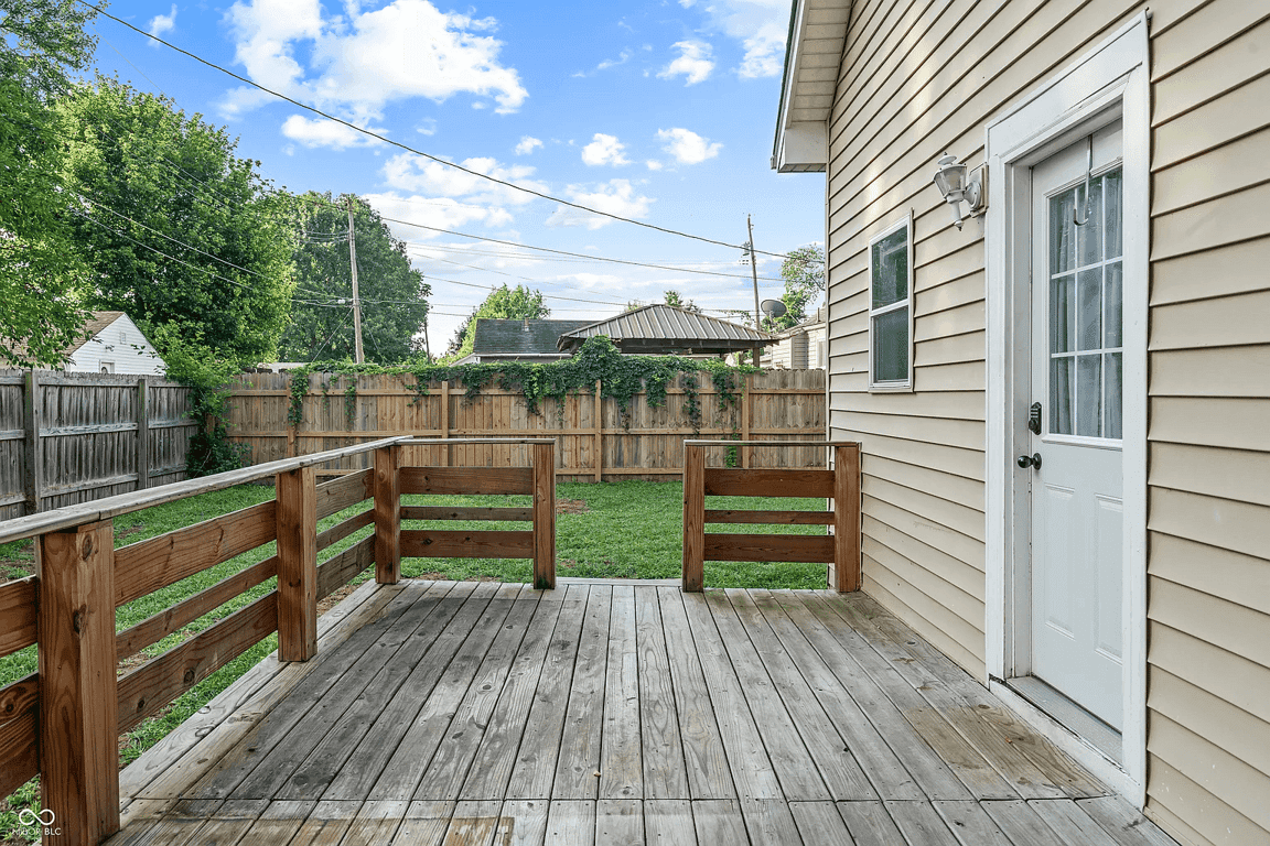 2301 Porter St property photo 3