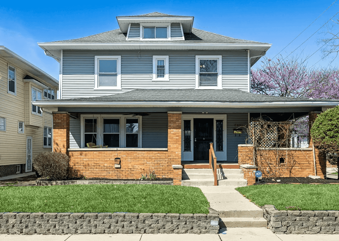 3970 Broadway St property photo 1